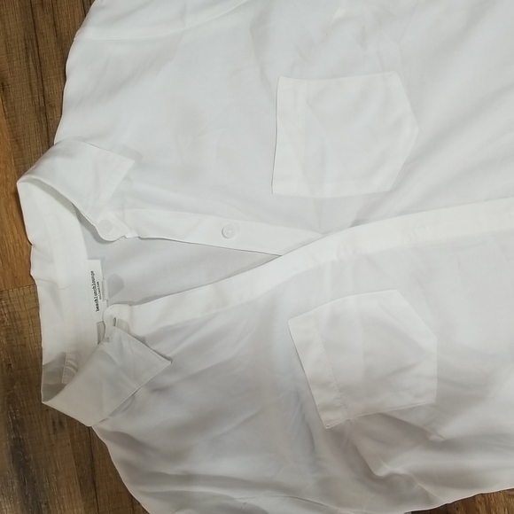 BEACHLUNCHLOUNGE COLLECTION White Viscose Button-up Tab Sleeved Blouse - Picture 3 of 10